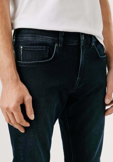 Узкие джинсы