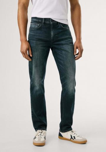 Узкие джинсы