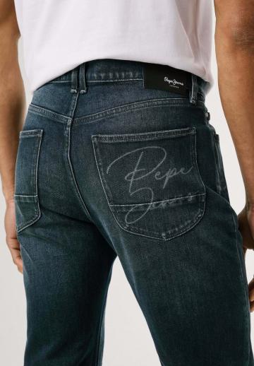 Узкие джинсы