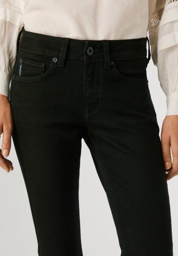 Узкие джинсы