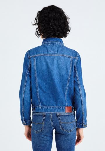 Джинсовая куртка