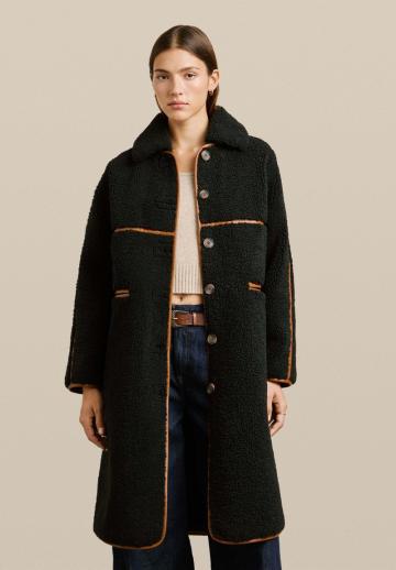 Короткое пальто