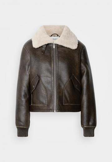 Кожаная куртка