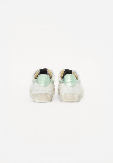 Гандбольные кроссовки