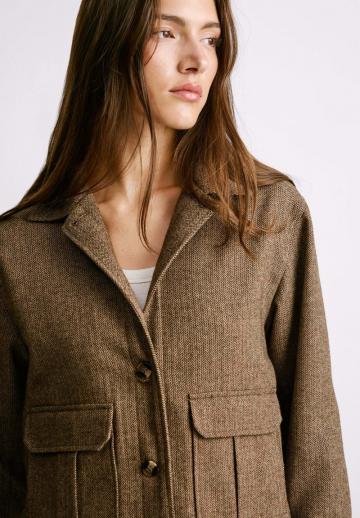 Блейзер с накладными карманами