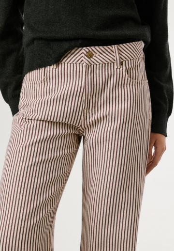 Свободные джинсы