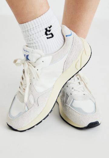 Гандбольные кроссовки