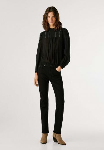 Узкие джинсы