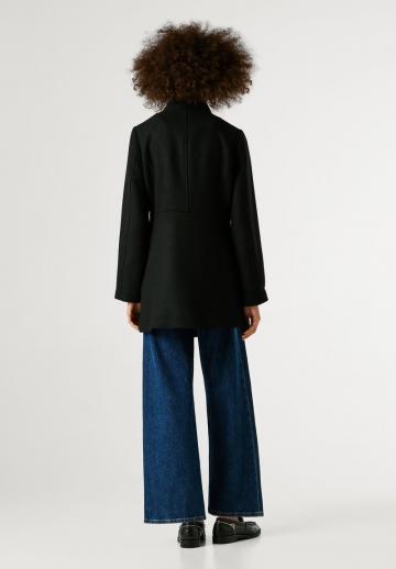 Короткое пальто