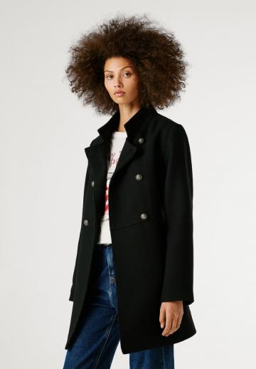 Короткое пальто