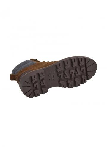 Ботинки на шнуровке