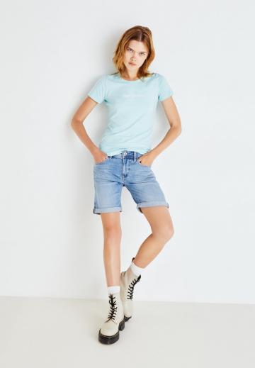 Джинсовые шорты