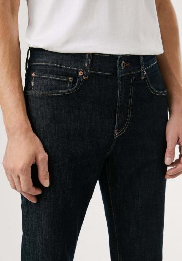 Узкие джинсы
