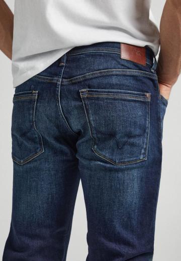 Прямые джинсы