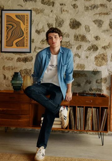 Прямые джинсы