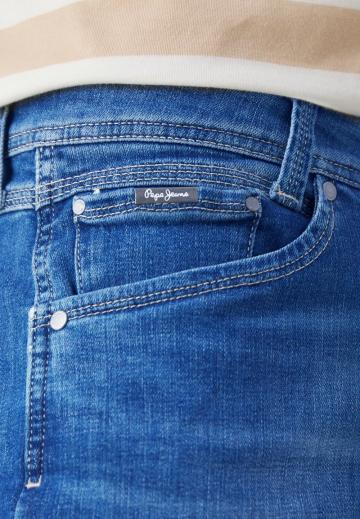 Прямые джинсы