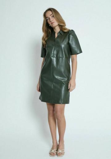 Короткое платье