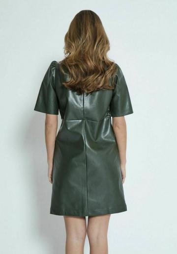 Короткое платье