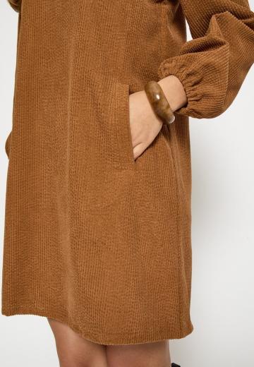 Вязаное платье