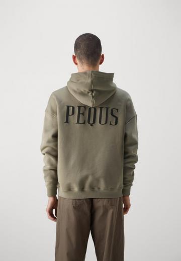 Пуловер с капюшоном