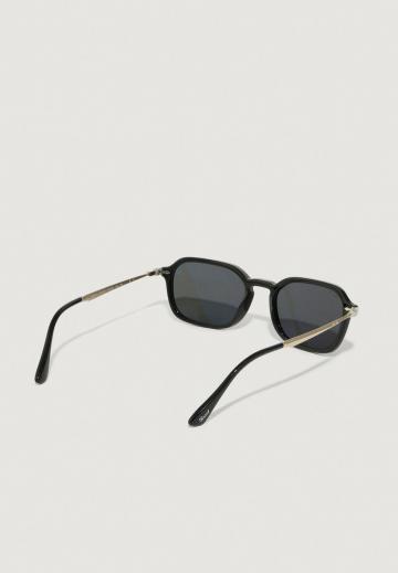 Солнечные очки