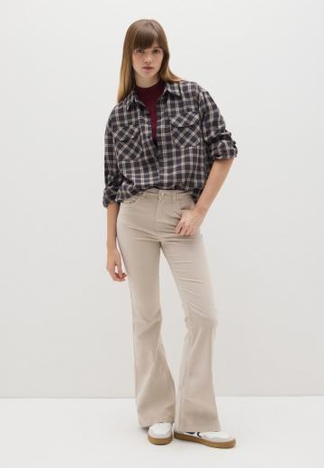 Клешеные джинсы