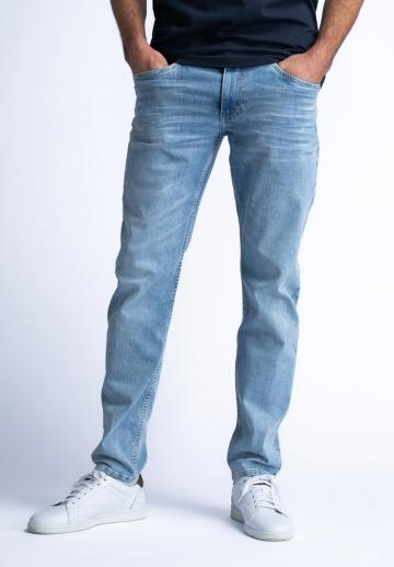 Узкие джинсы