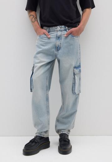 Прямые джинсы