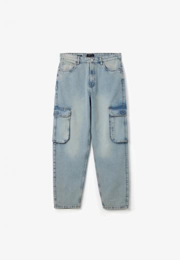 Прямые джинсы