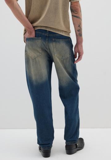 Прямые джинсы