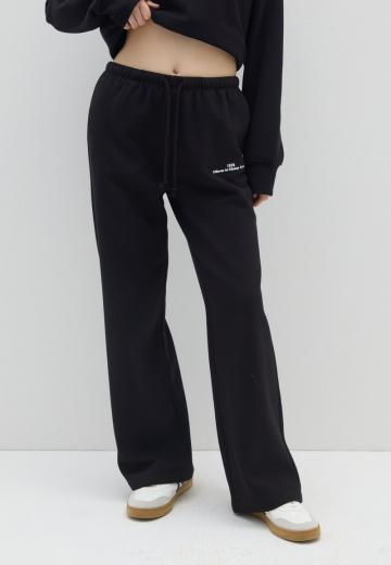 Спортивные штаны