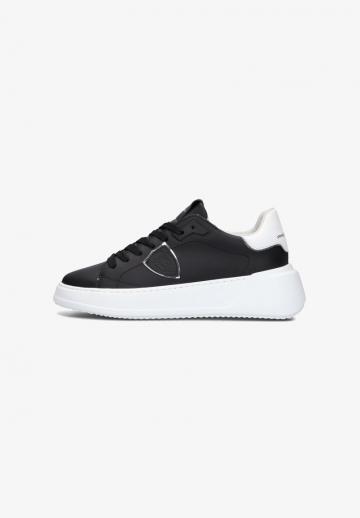 Гандбольные кроссовки