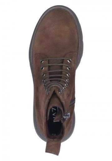 Ботинки на шнуровке