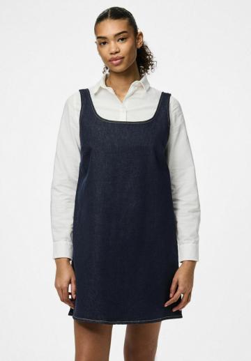 Джинсовое платье