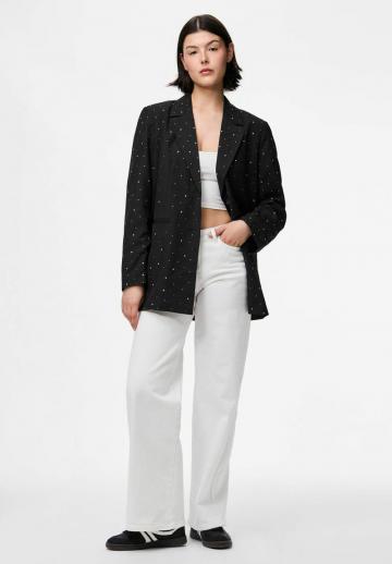 Короткое пальто