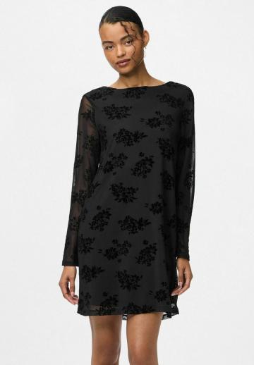 Короткое платье