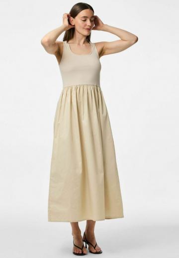 Длинное платье