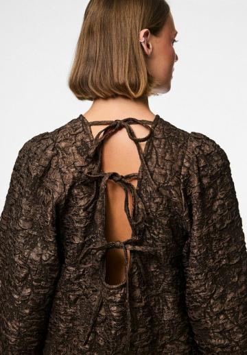 Короткое платье