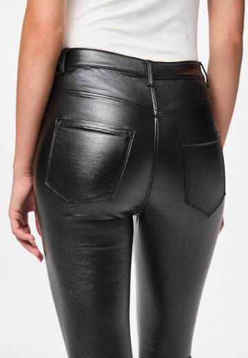 Узкие джинсы