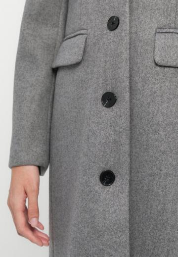 Шерстяное пальто