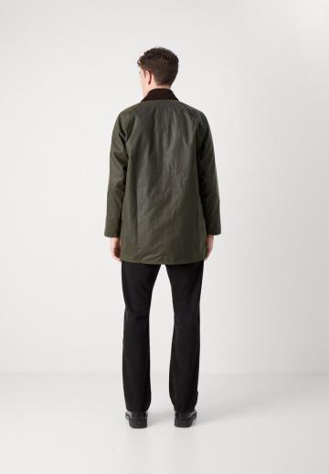 Короткое пальто