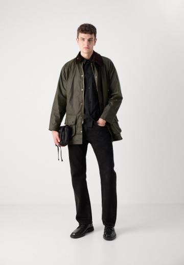 Короткое пальто