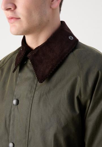 Короткое пальто