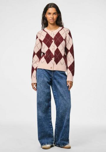 Жаккардовая вязаная кофта