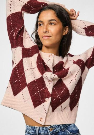 Жаккардовая вязаная кофта