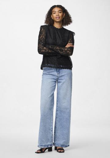 Кружевная блузка