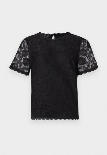 Кружевная блузка
