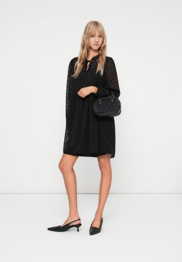 Короткое платье