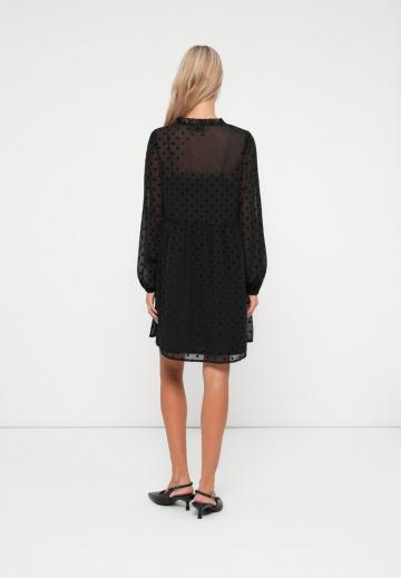 Короткое платье