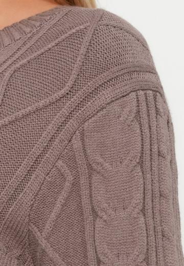 Вязаное платье